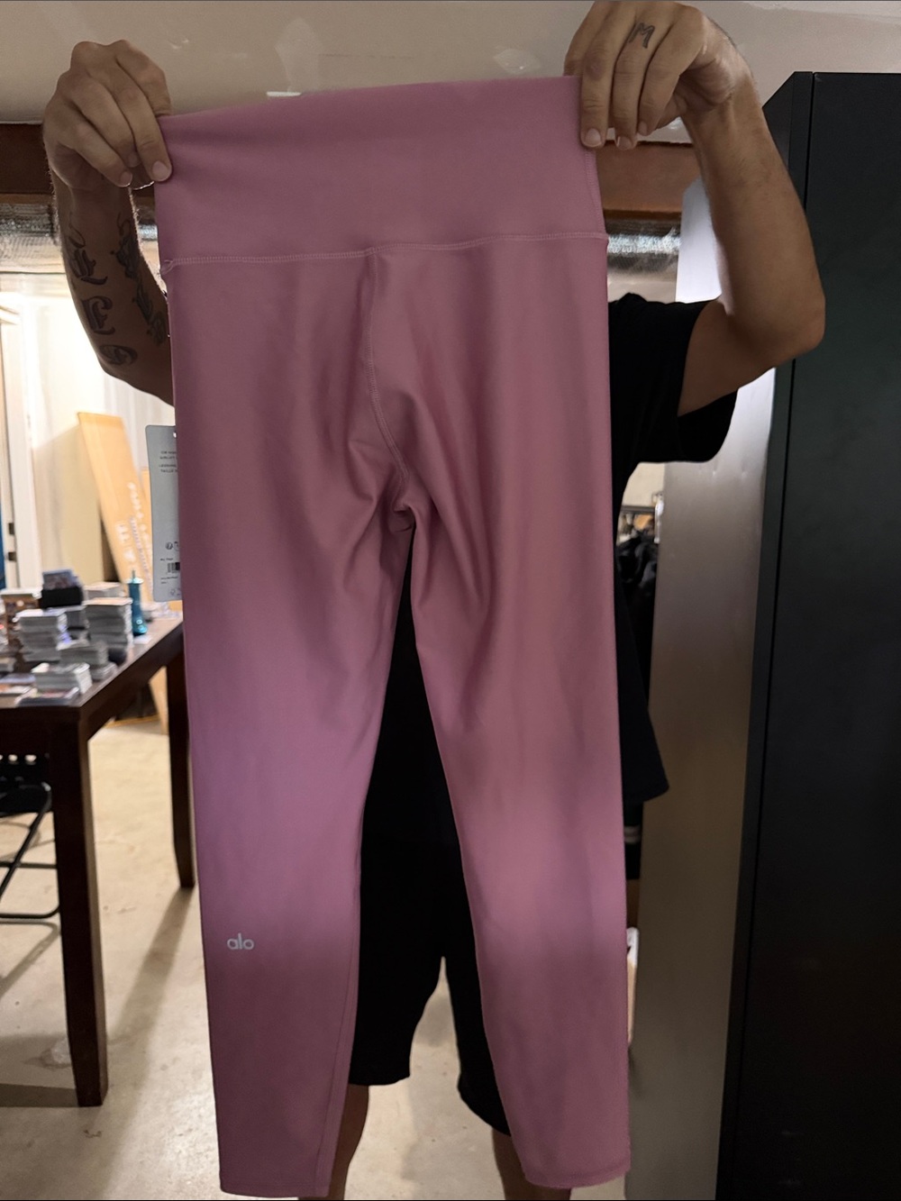 ALO Yoga nwt women’s leggings